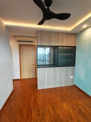 Esparina Residences (D19), Condominium #622640181